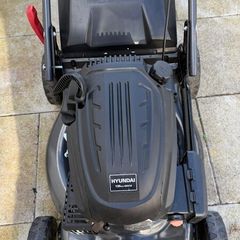 Almost new Pro Lawn Hyundai Self drive lawnmower 46 cm cut 139 cc engine. Year manufacturing 2022.