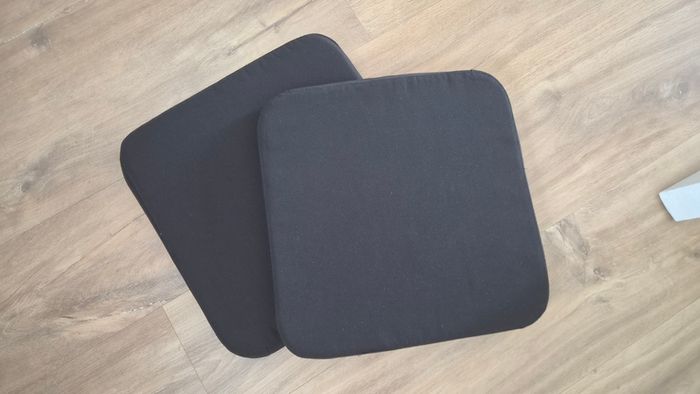 2 Staggstarr Seat Pads