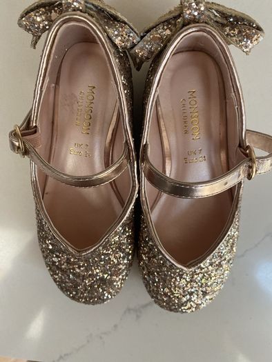 kids shoes