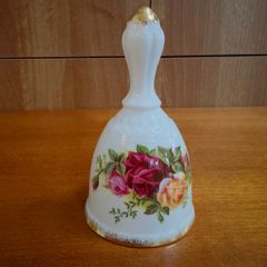 Royal Albert Old Country Roses Bell