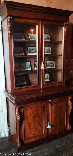Victorian mahogany antique Bookcase