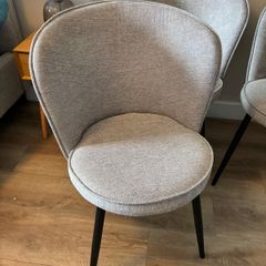 chairs  used like new got them few months ago in Jysk