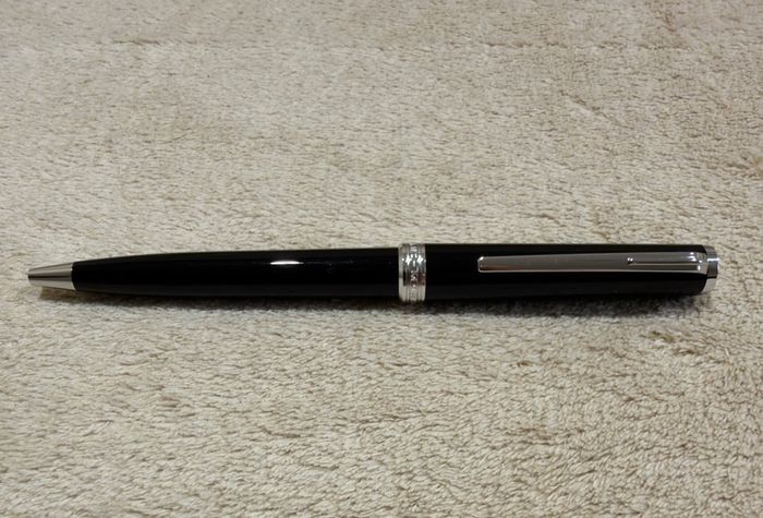 Montblanc Pix Ballpoint Pen ( 114797 )