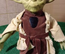 Star Wars Interactive Yoda ( Furby ) 2000 Tiger Electronics