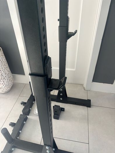 Free standing squat rack