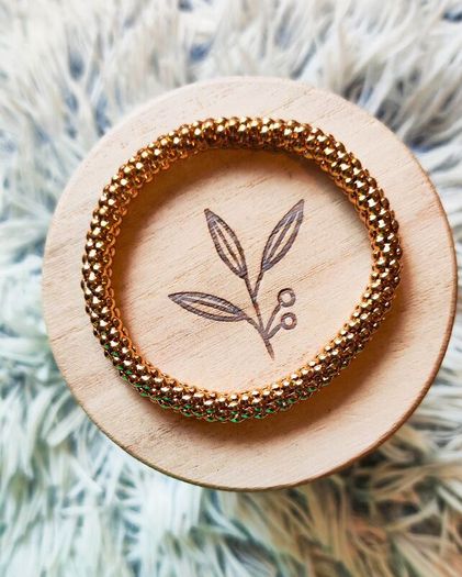 Rose gold beaded stretchy bracelet