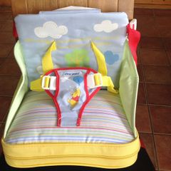 IMMACULATE First Years Winnie the Pooh On the Go Booster Seat