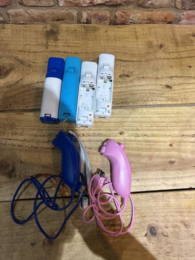 wii controllers