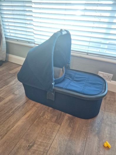 Vista V2 buggy with bassinet