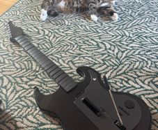 Riffmaster Wireless Guitar Xbox Rock Band 4 - near mint