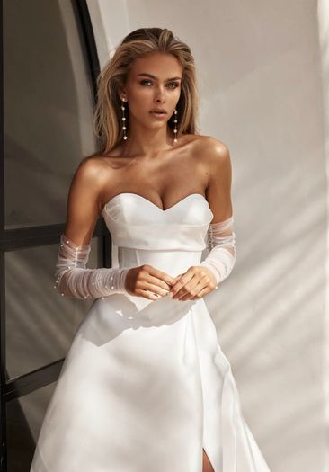Brand New Jane Hill Bridal Accessories  Pearl Tulle Sleeves