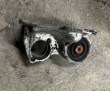 Peugeot 205 Engine Mount
