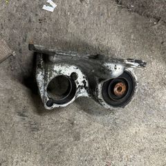 Peugeot 205 Engine Mount
