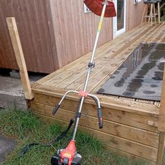 Petrol strimmer