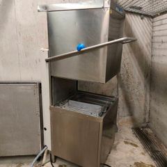 Restaurant kitchen equipment