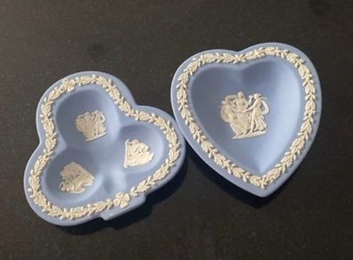 wedgwood pin trays at ten euro each