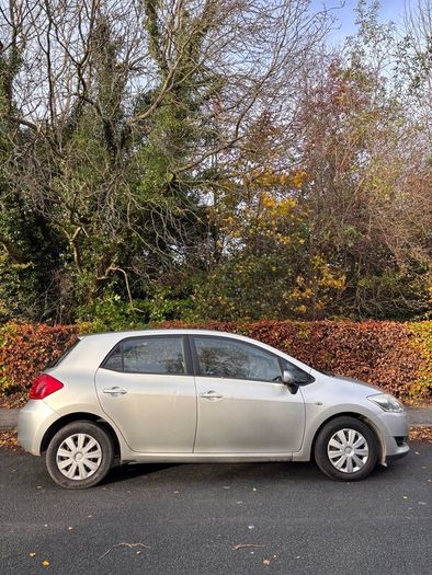 Toyata Auris 1.4 D-4D Manual