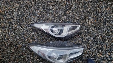 hyundai i40 right headlight