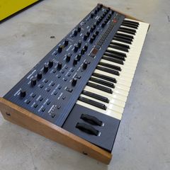 Dave Smith Instruments - OB6