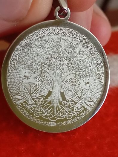 Celtic tree of life ( twin wolves protection)