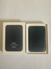 Apple iPhone Wallet with Magsafe
