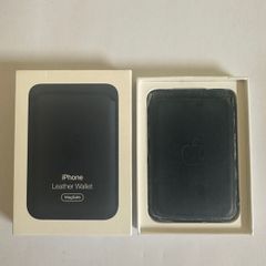 Apple iPhone Wallet with Magsafe