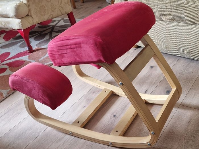 Ergonomic Kneeling Rocker Chair