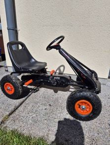Kids go kart.
