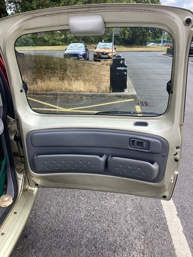 2002 Toyota Yaris