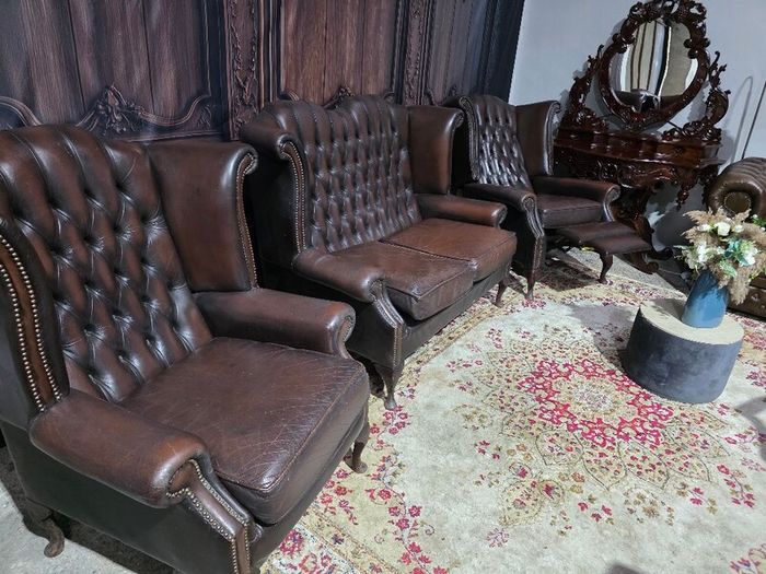 2+1+1 anne queen chesterfield