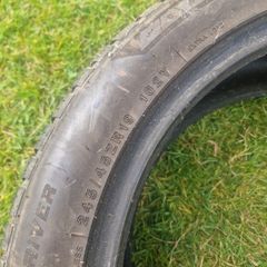 tyre 245 45 r19