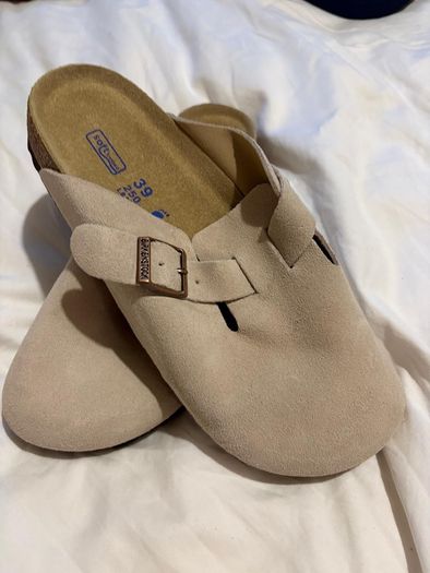 Birkenstock clogs / cream / new