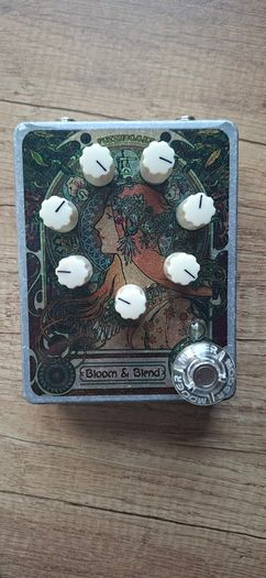 Fuzzhugger Algal Bloom and Blend