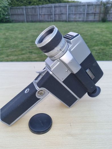 Vintage Movie Camera - Sankyo Super CM 400