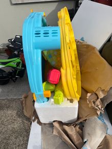 Baby sitter chair