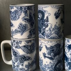 6 Vintage Chinoiserie Blue & White Porcelain Mugs