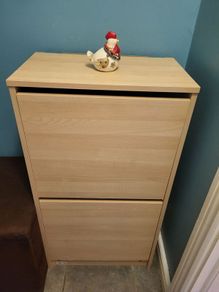 Shoe cabinet