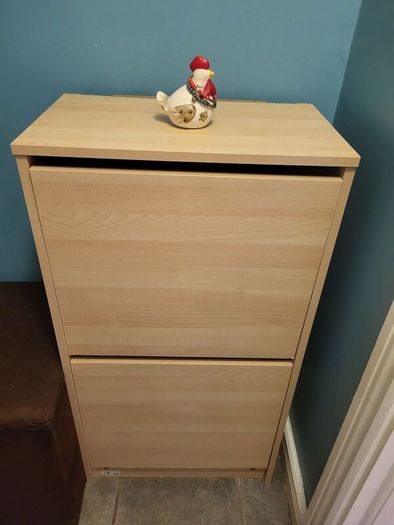 Shoe cabinet