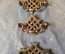 3 x Antique Brass Furniture Drawer Cupboard Door Handles