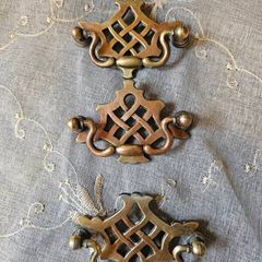 3 x Antique Brass Furniture Drawer Cupboard Door Handles