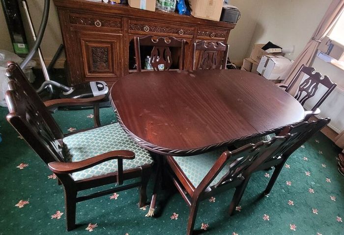 Mahogany Table & Chairs