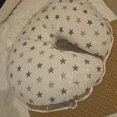 Breastfeeding pillow