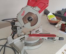 Milwaukee 110v mitre saw