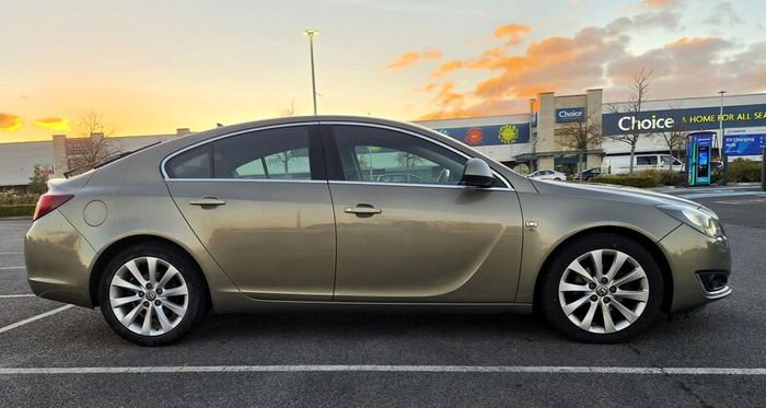 Vauxhall Insignia 2.0 cdti in excellent condition