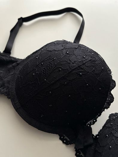 Black padded diamond bra 70C