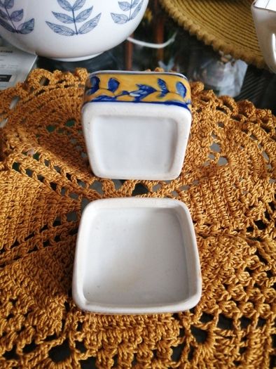 Tinket box