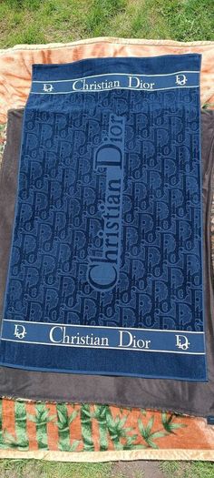 Luxury Style Bath Towel - Brand New