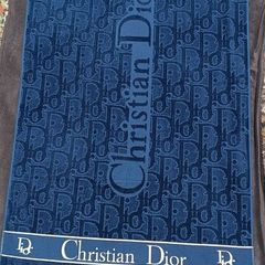 Luxury Style Bath Towel - Brand New