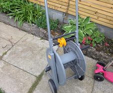 Hose reel