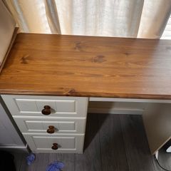 Computer table